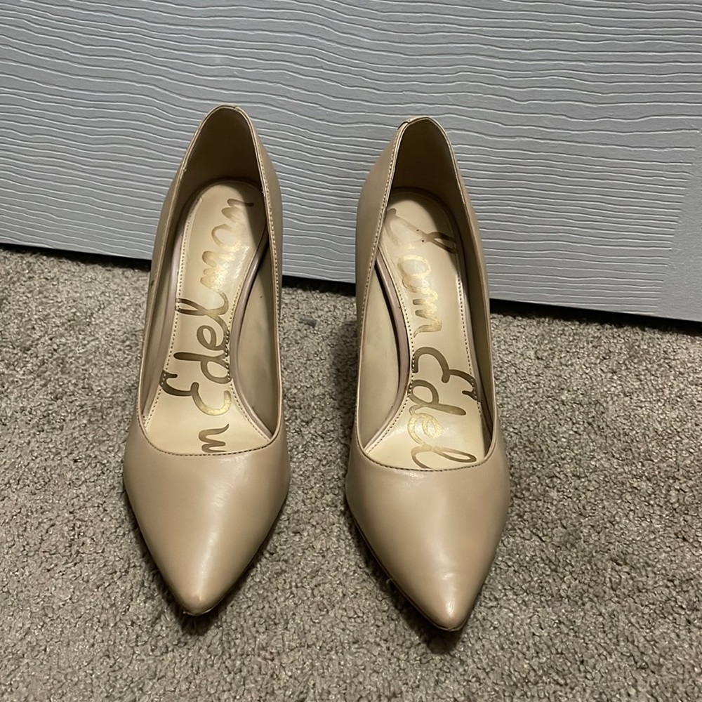 Sam Edelman pumps